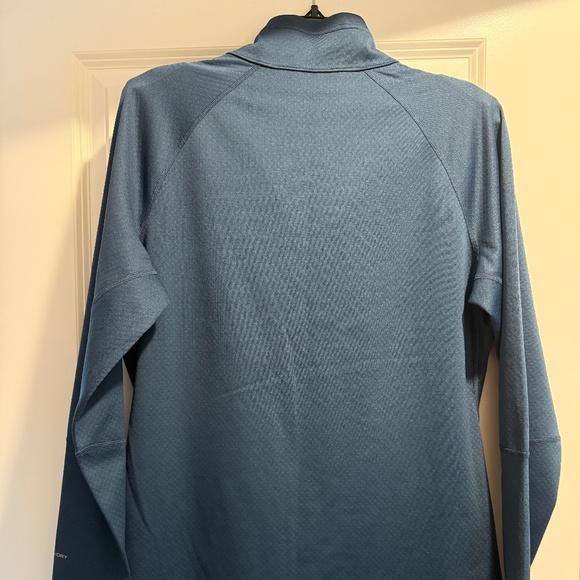 Northface Women's zip up light FlashDry jacket - Picture 7 of 7